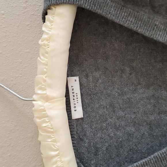 Equipment Cashmere Gray V-Neck Tunic Sweater - Picture 5 of 8